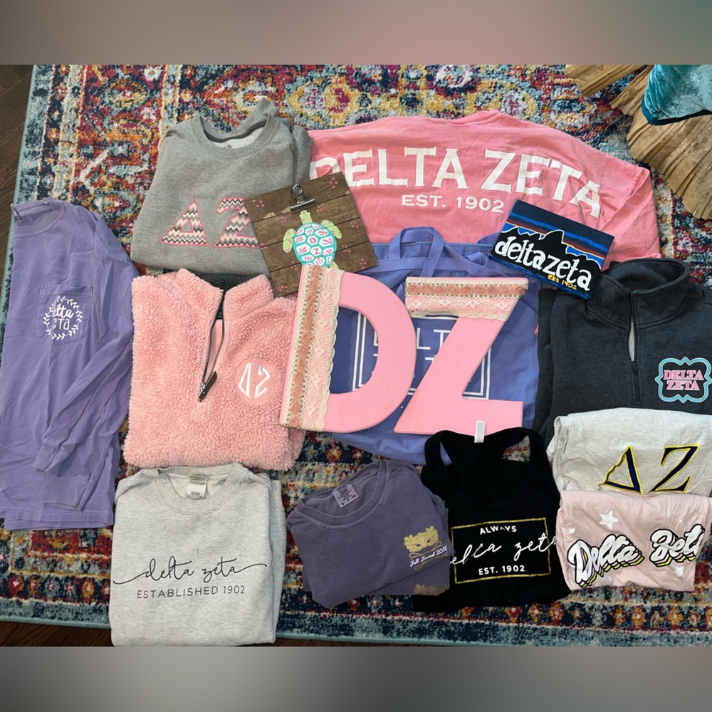 Delta Zeta Care Package